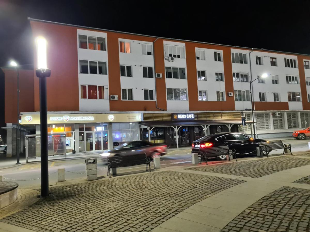 Apartament Apartament Ultra Central 1 Hunedoara Zewnętrze zdjęcie