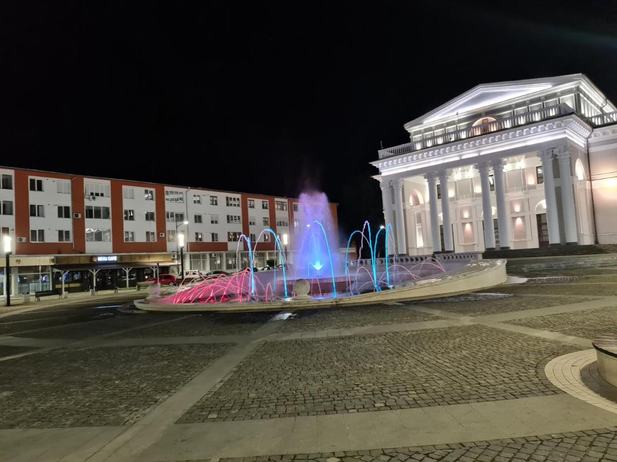Apartament Apartament Ultra Central 1 Hunedoara Zewnętrze zdjęcie