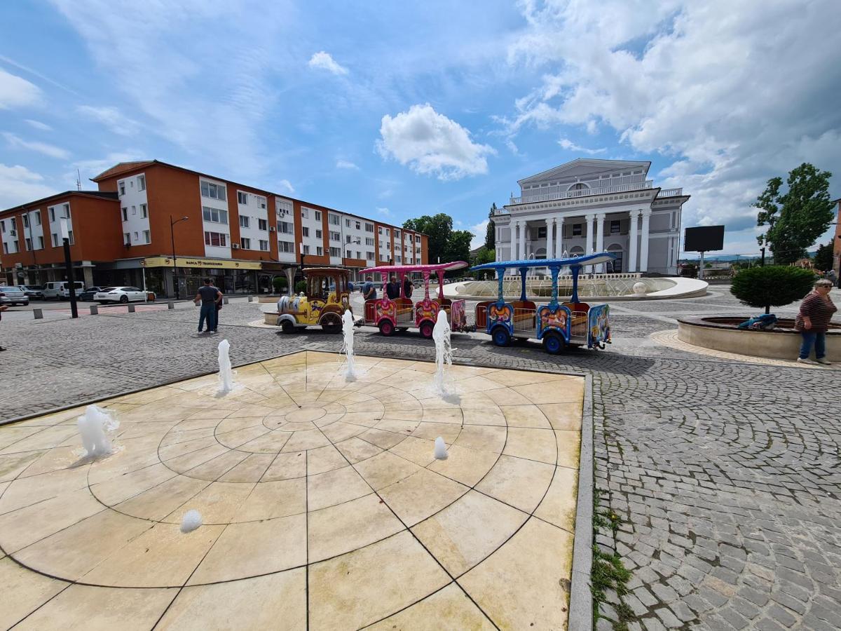 Apartament Apartament Ultra Central 1 Hunedoara Zewnętrze zdjęcie
