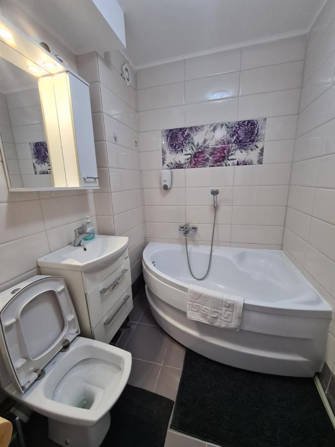Apartament Apartament Ultra Central 1 Hunedoara Zewnętrze zdjęcie