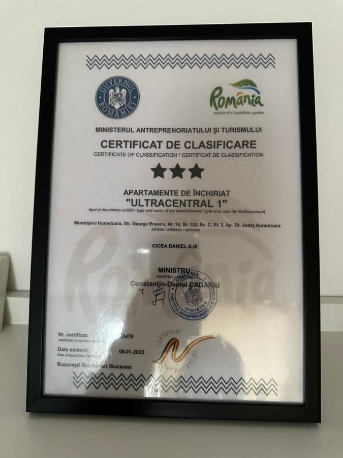 Apartament Apartament Ultra Central 1 Hunedoara Zewnętrze zdjęcie